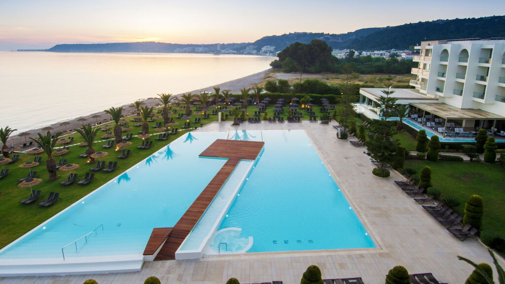 The Ixian Grand & All Suites