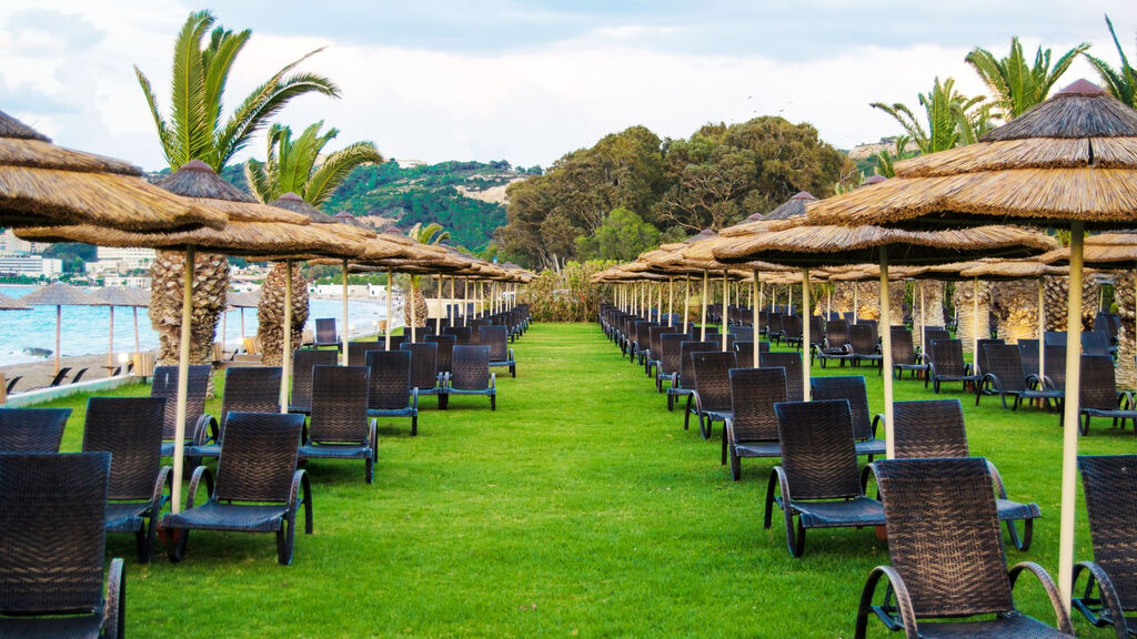 The Ixian Grand & All Suites