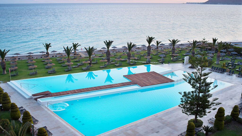 The Ixian Grand & All Suites