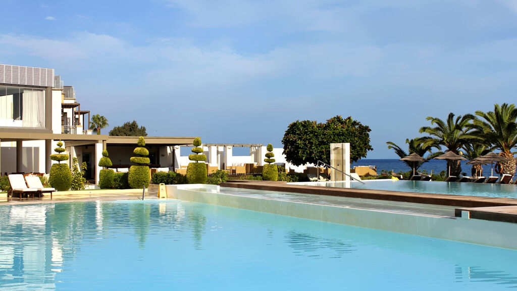 The Ixian Grand & All Suites