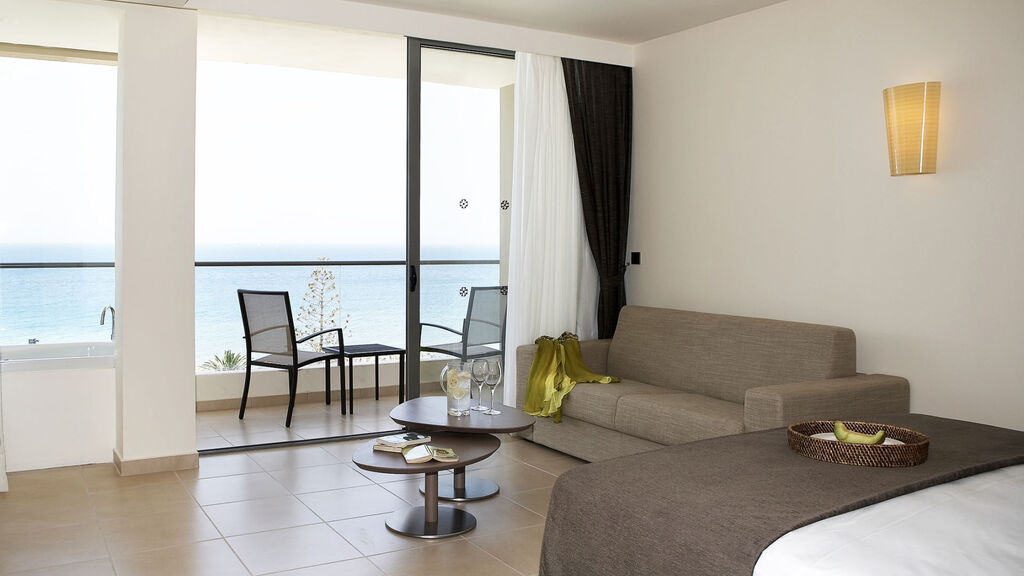 The Ixian Grand & All Suites