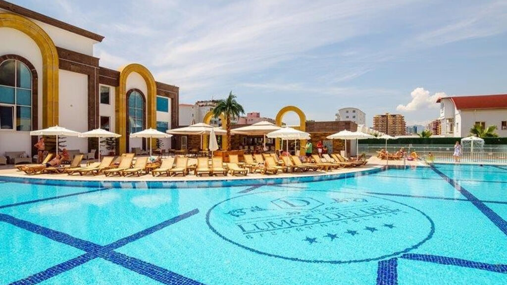 The Lumos Deluxe Resort