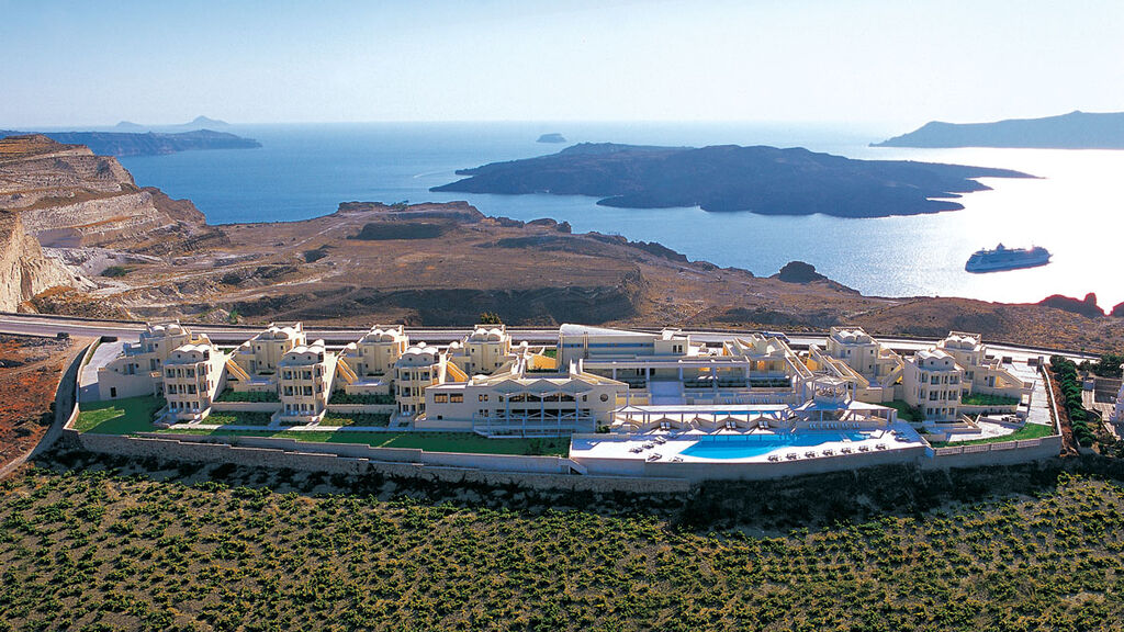 The Majestic Hotel Santorini