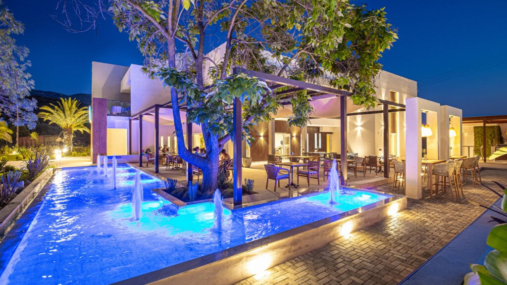 The Mini Resort