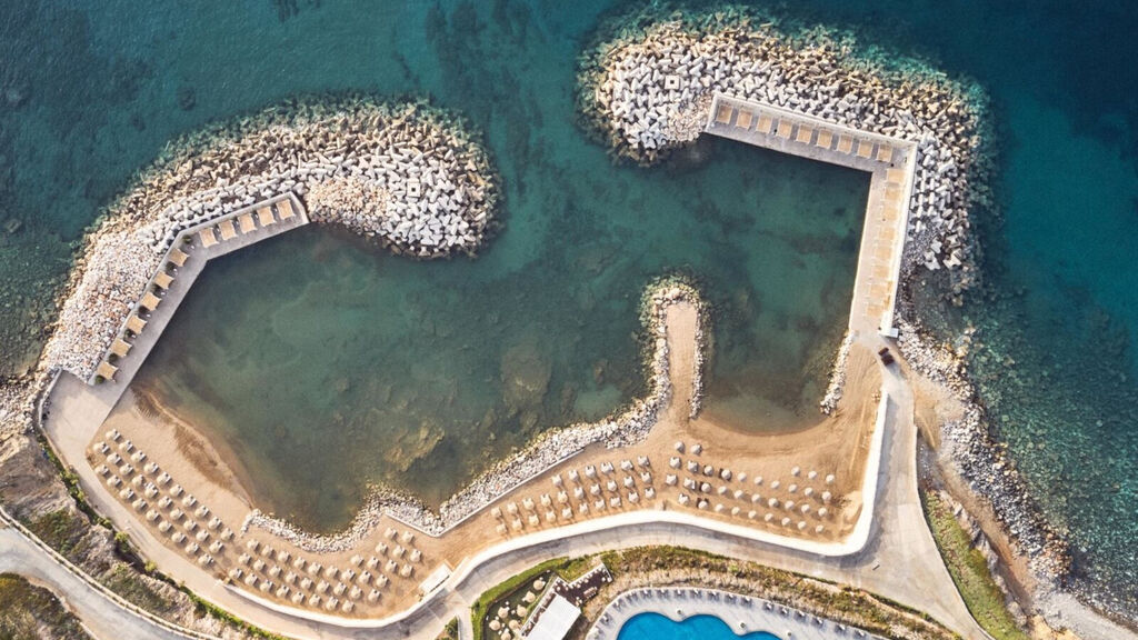 The Royal Senses Resort, Curio Collection By Hilton