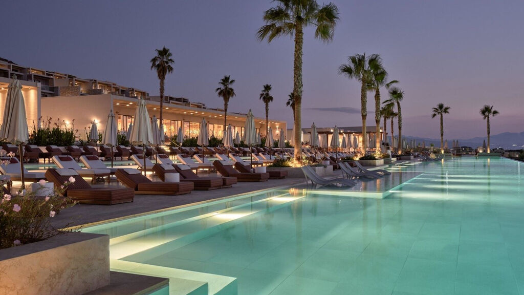 The Royal Senses Resort, Curio Collection By Hilton