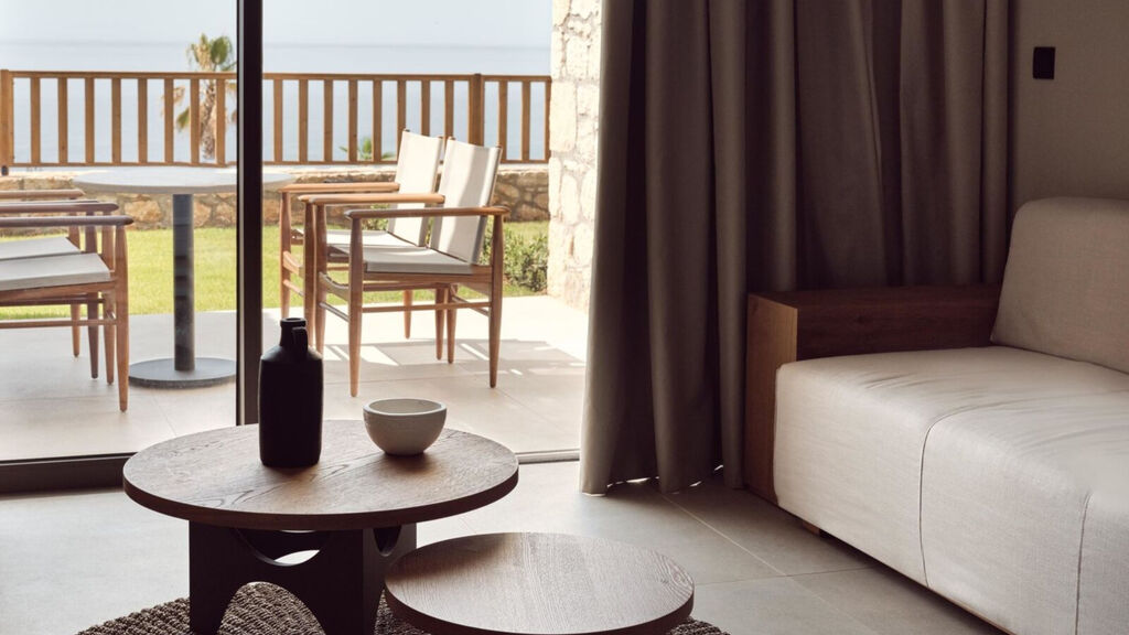 The Royal Senses Resort, Curio Collection By Hilton