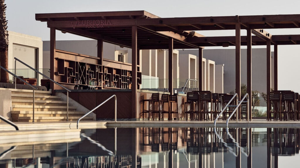 The Royal Senses Resort, Curio Collection By Hilton