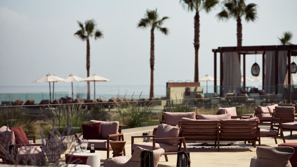 The Royal Senses Resort, Curio Collection By Hilton