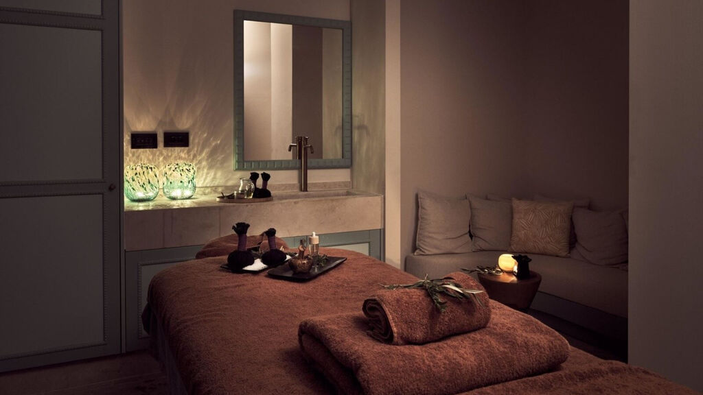 The Royal Senses Resort, Curio Collection By Hilton