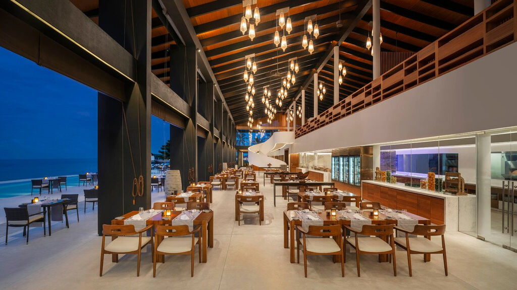 The Westin Maldives Miriandhoo Resort