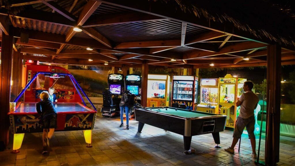 Theo Hotel Agia Marina