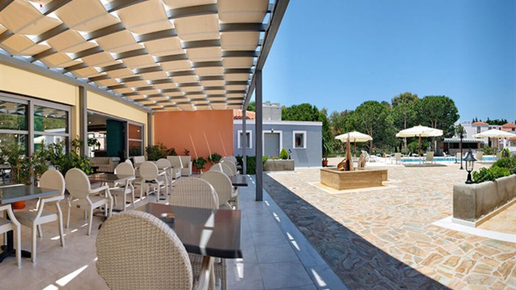 Theofilos Superior Resort