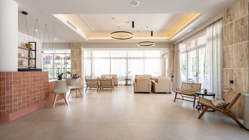 Time To Smile Saline