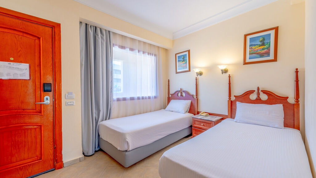 Titanic Beach Spa & Aquapark