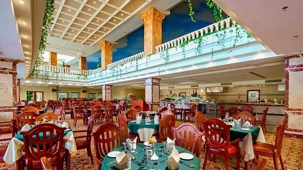 Titanic Palace