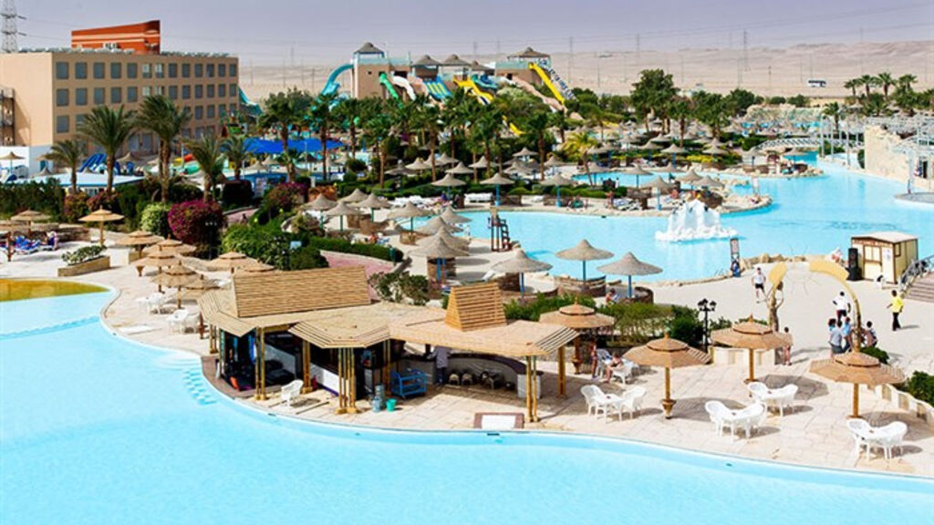 Titanic Resort & Aqua Park