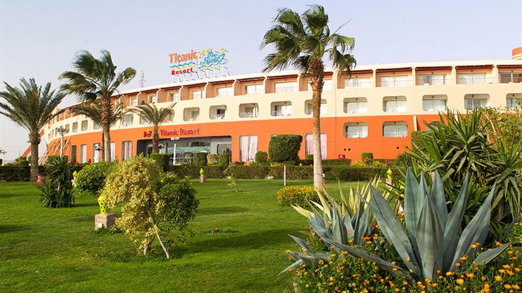 Titanic Resort & Aqua Park