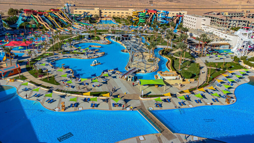 Titanic Resort & Aqua Park