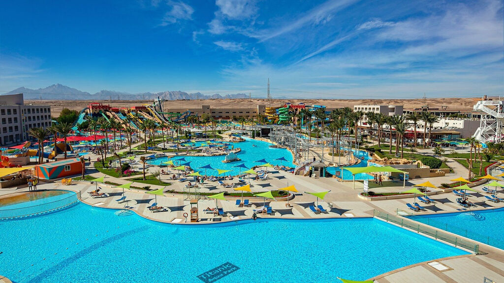 Titanic Resort & Aqua Park