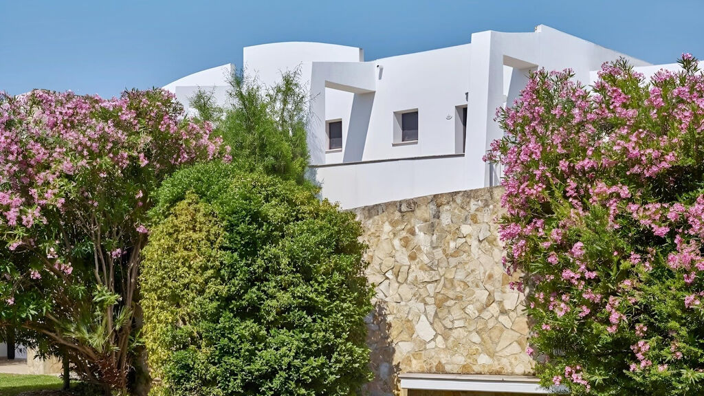 Torreserena Resort