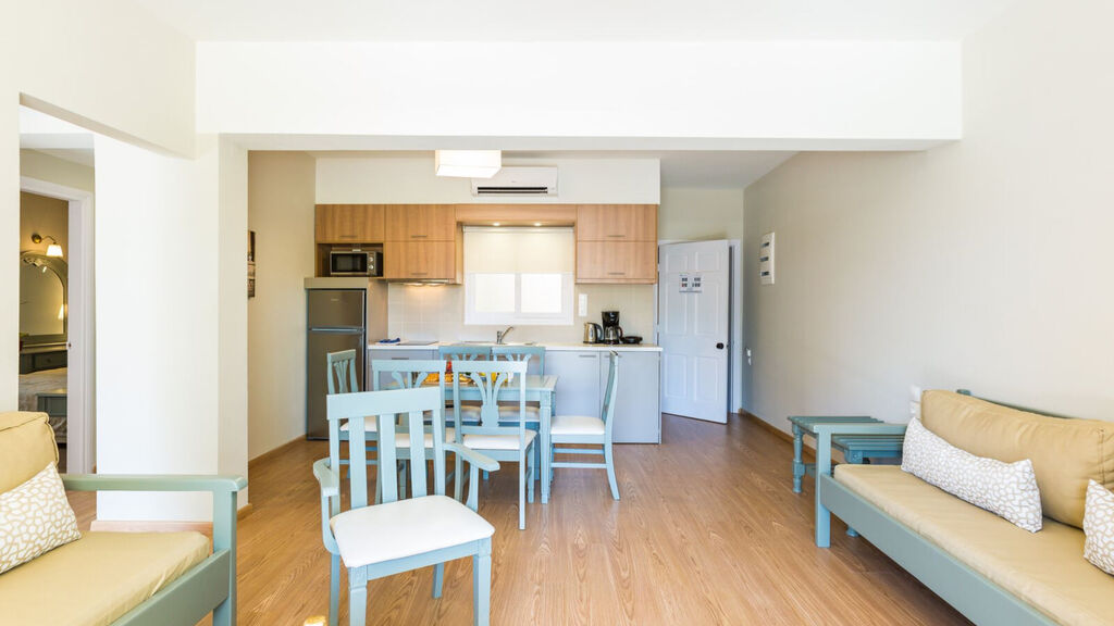 Trefon Hotel & Apartments