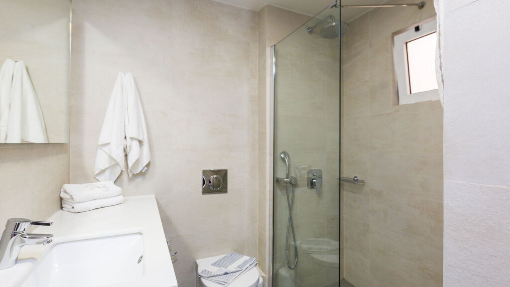 Trefon Hotel & Apartments