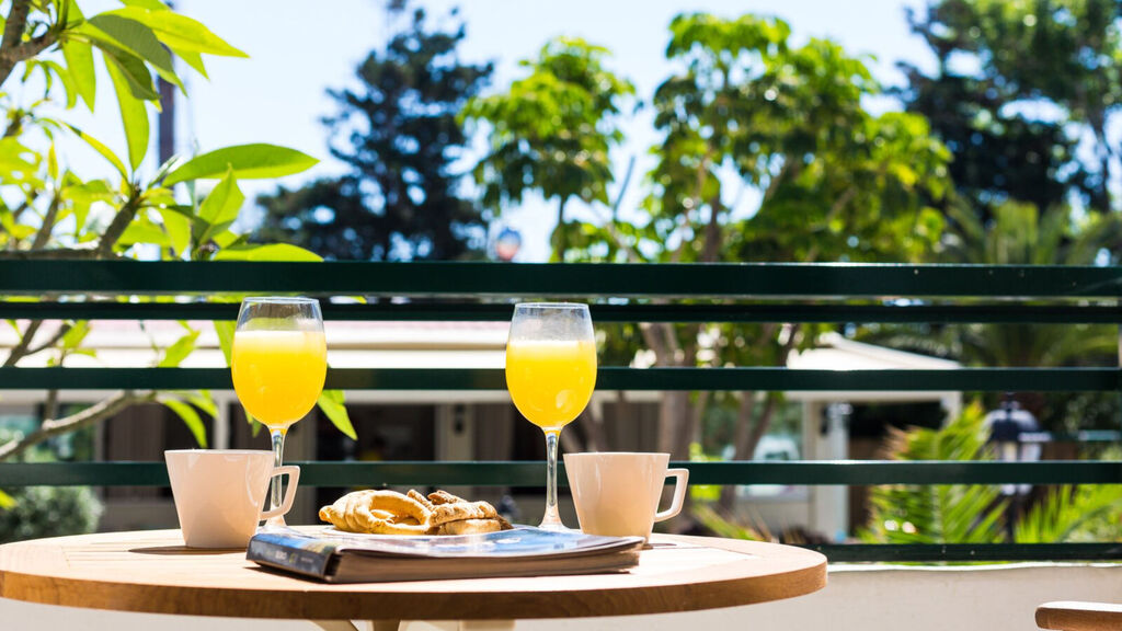 Trefon Hotel & Apartments