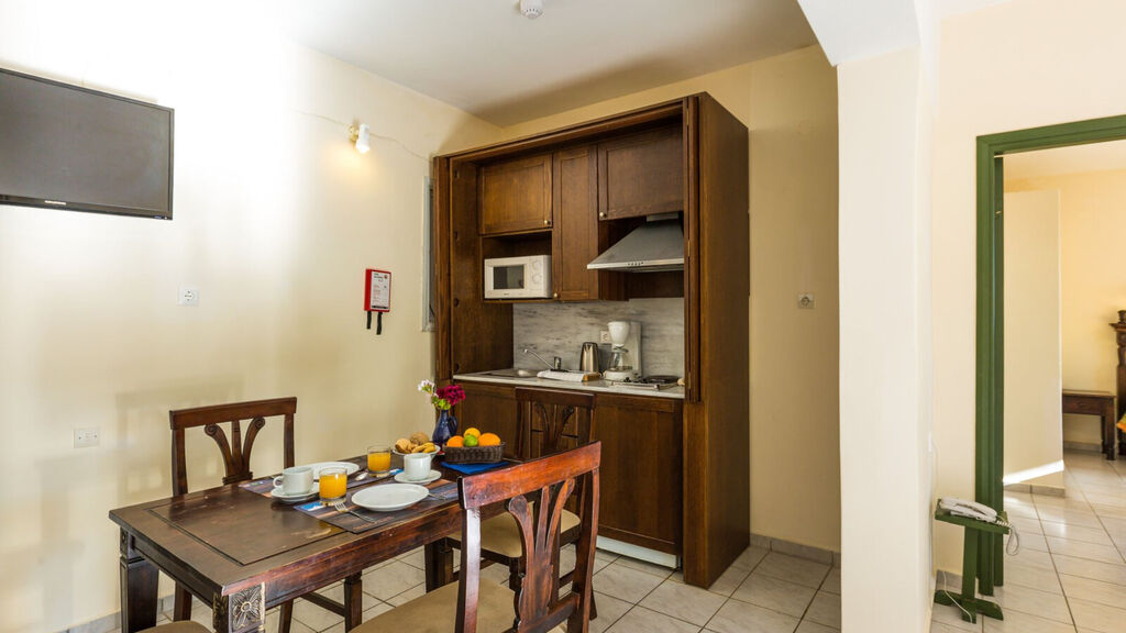 Trefon Hotel & Apartments