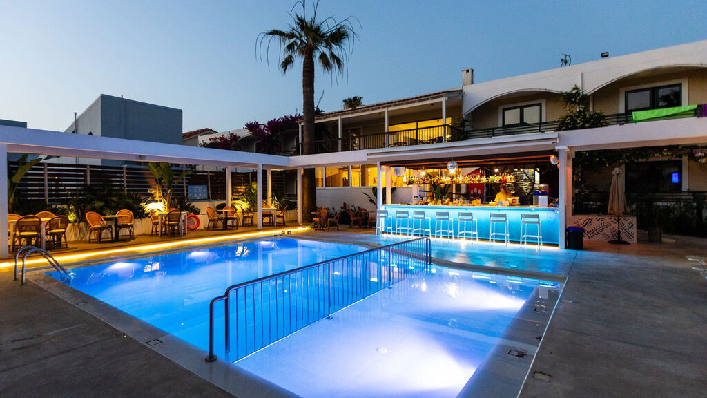 Trefon Hotel & Apartments