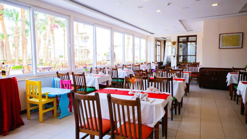 Triton Empire Resort