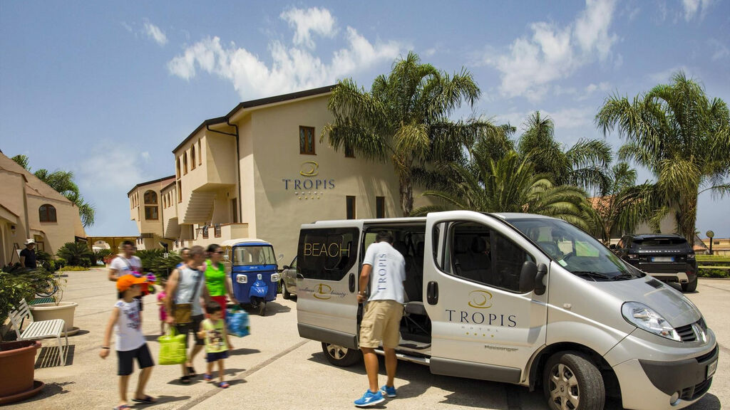 Tropis