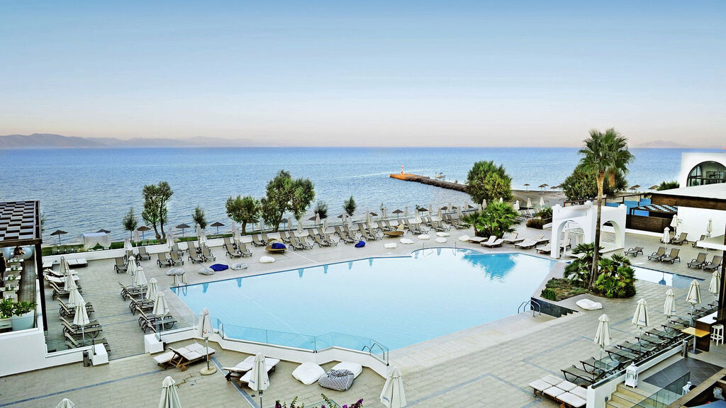 Tui Blue Oceanis Beach Resort & Spa