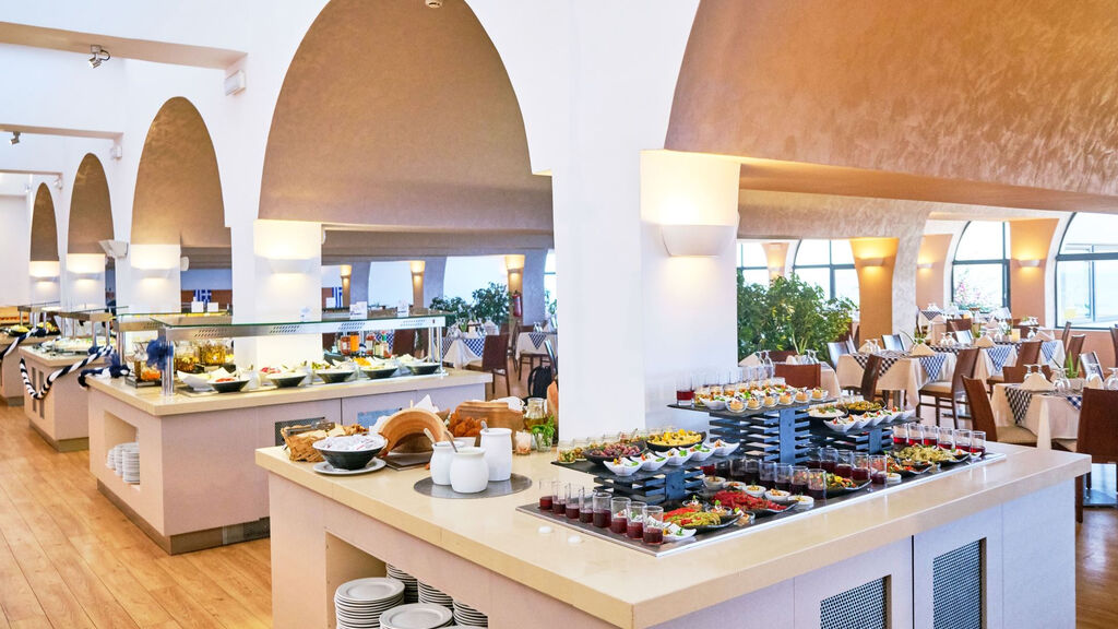 Tui Blue Oceanis Beach Resort & Spa