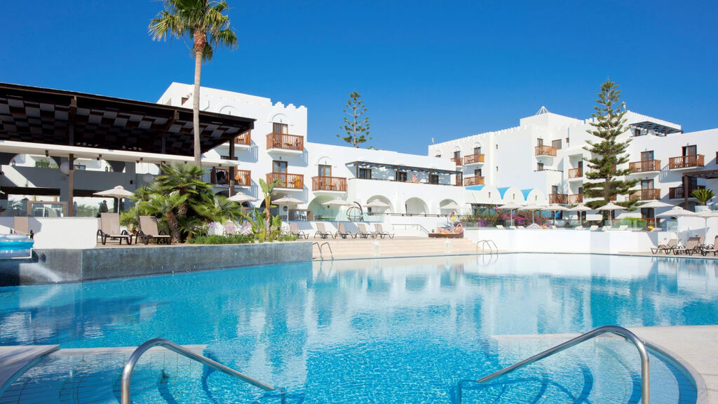 Tui Blue Oceanis Beach Resort & Spa