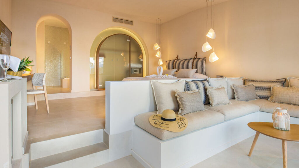 Tui Blue Oceanis Beach Resort & Spa