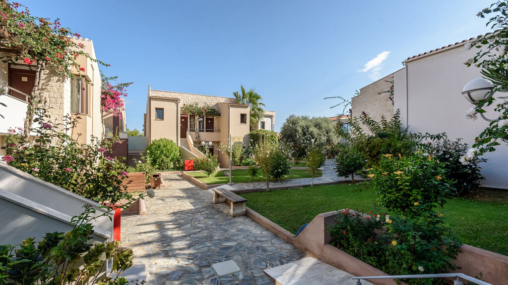 Tui Suneo Althea Village