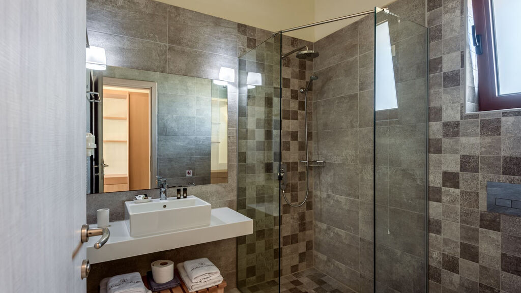 Tui Suneo Althea Village