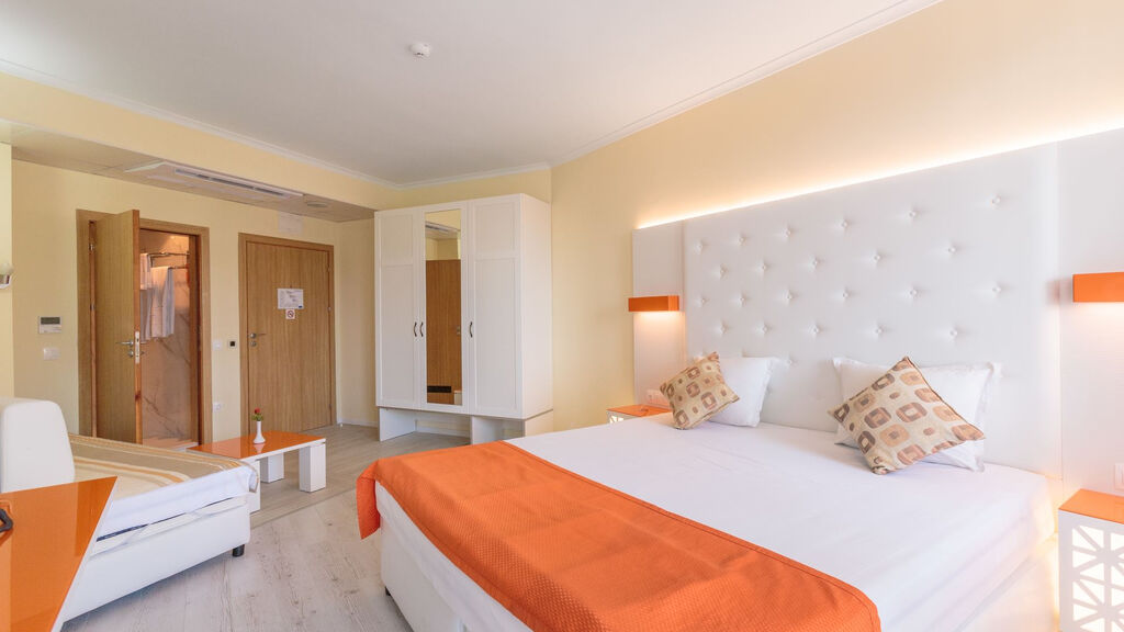 Tui Suneo Serenity Bay 