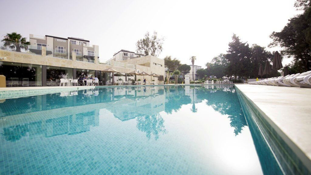 Urban Valley Resort & Spa