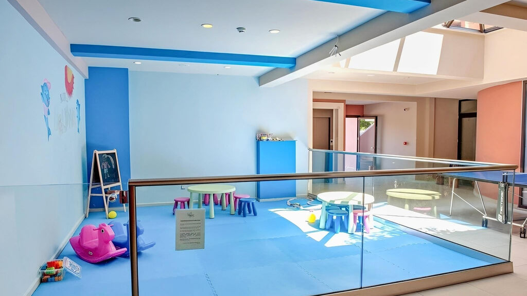 Utopia Resort & Spa