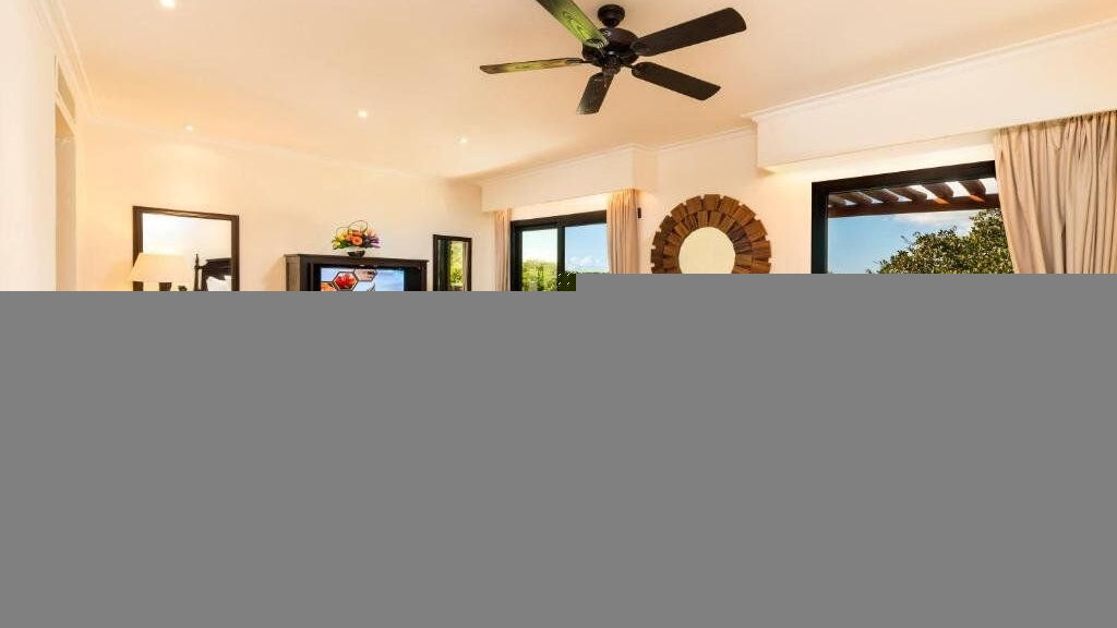 Valentin Imperial Riviera Maya