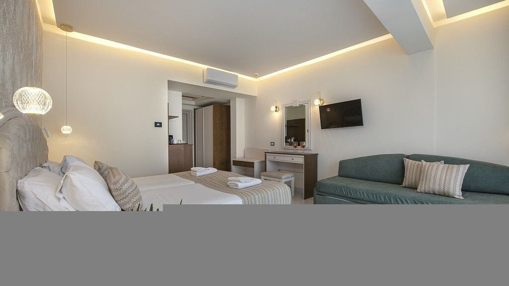 Vantaris Luxury Beach Resort