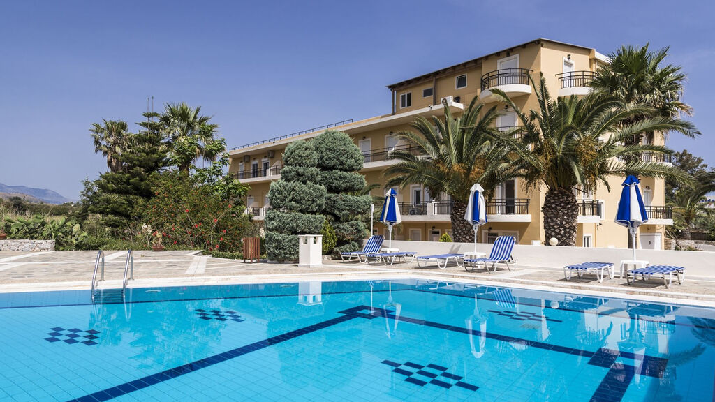 Vantaris Garden & Corner