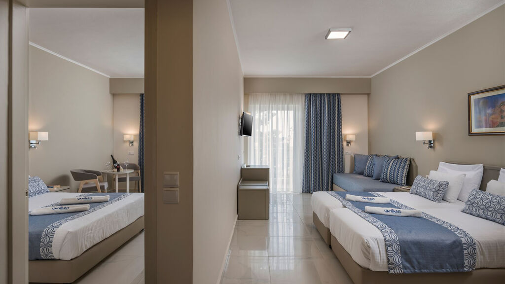 Vantaris Garden & Corner