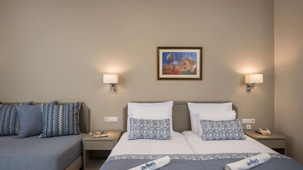 Vantaris Garden & Corner