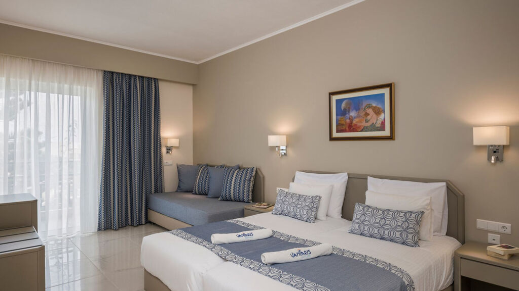 Vantaris Garden & Corner