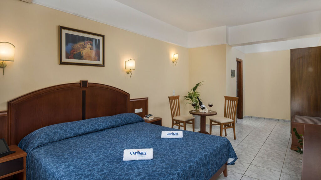 Vantaris Garden & Corner