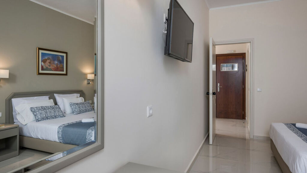 Vantaris Garden & Corner