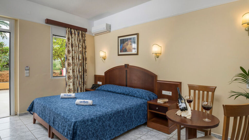 Vantaris Garden & Corner